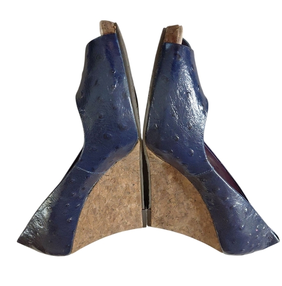 Lilly Pulitzer Wedges Blue Ostrich Embossed Leather Wedge Size 8.5 M - Picture 5 of 11